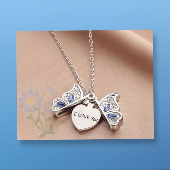 New Beautiful Butterfly 🦋 Necklace with "I Love You" Hidden Message - Silver - Picture 5 of 10